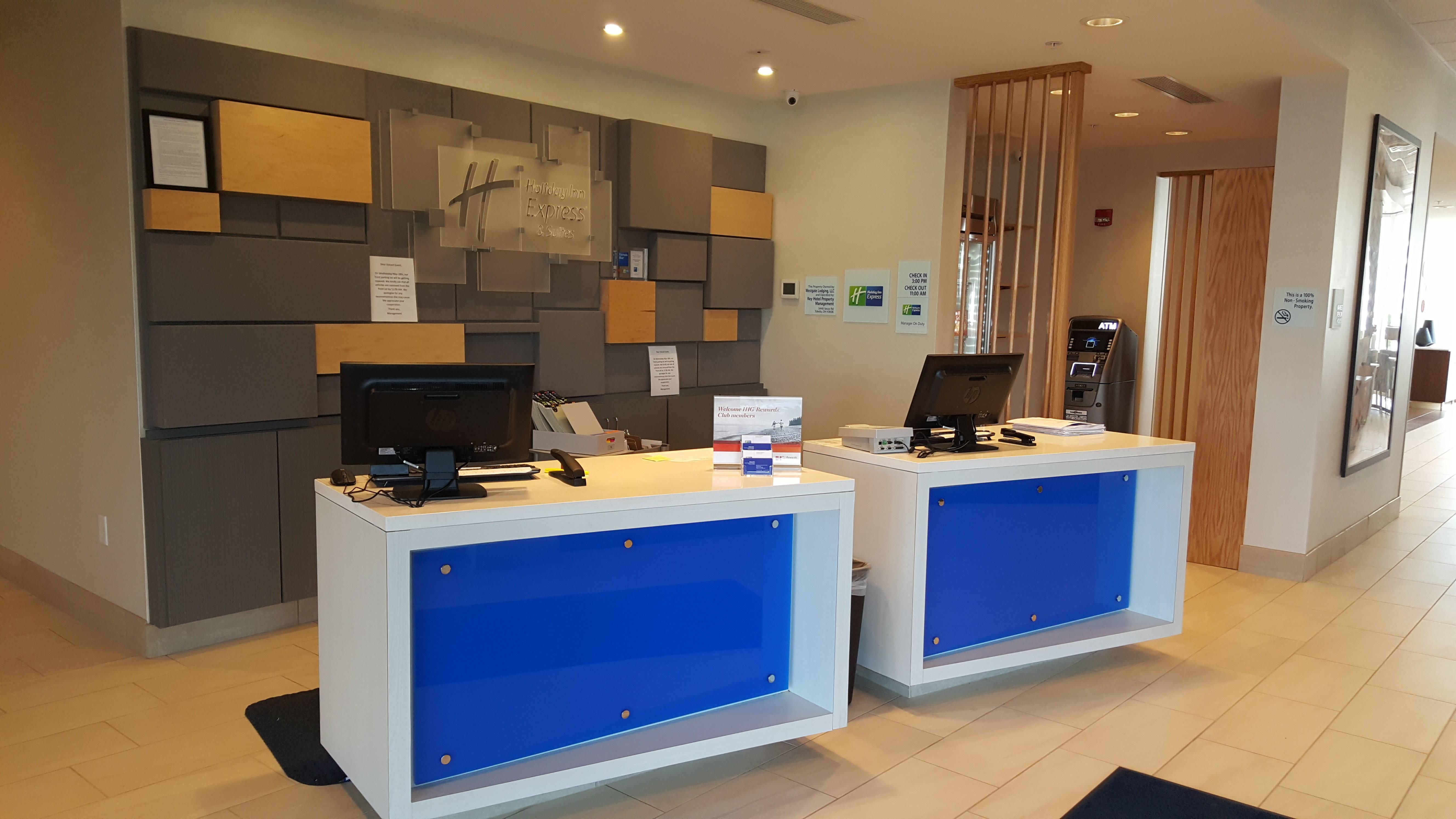 Holiday Inn Express & Suites Toledo West By Ihg Екстериор снимка