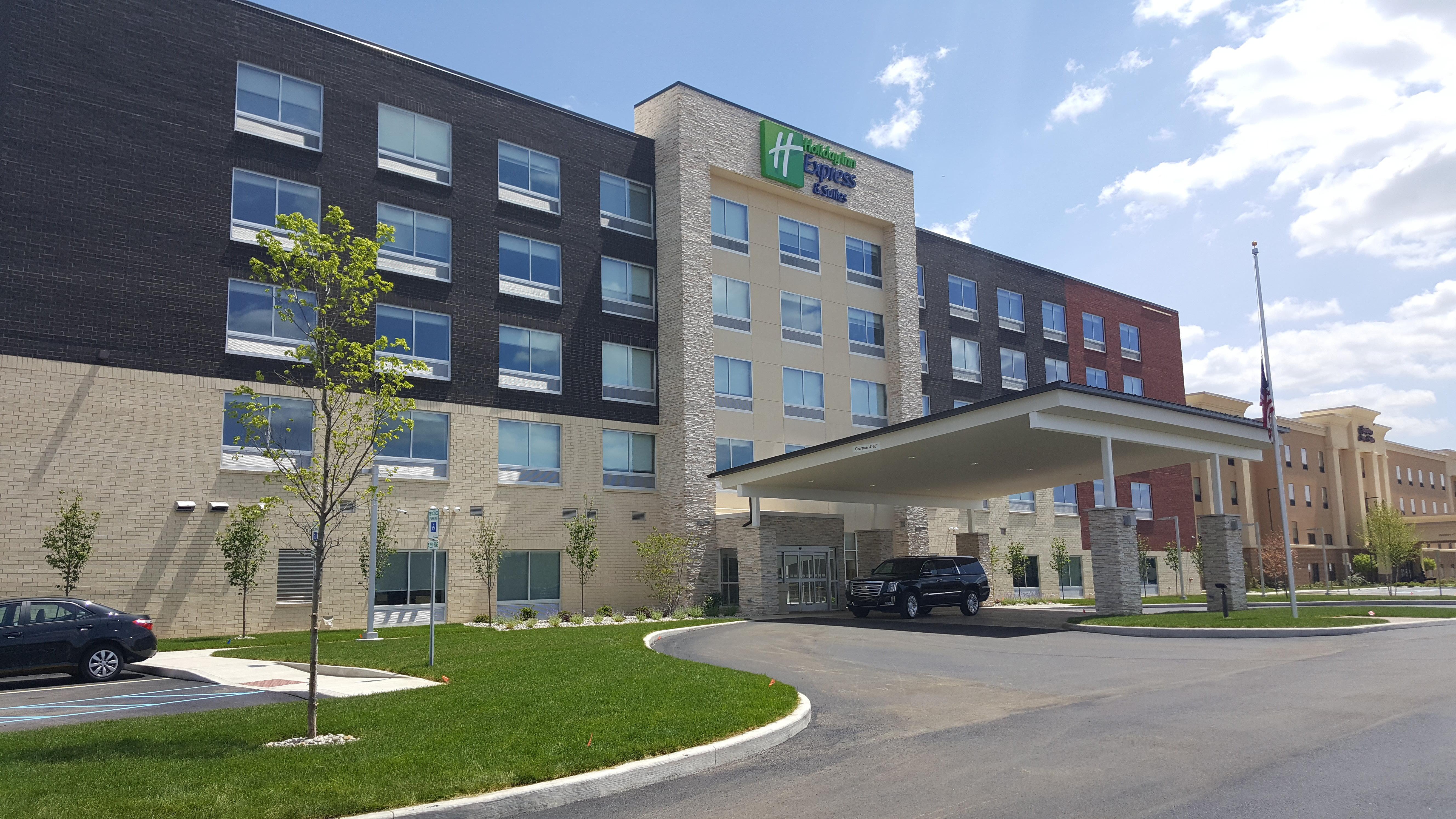 Holiday Inn Express & Suites Toledo West By Ihg Екстериор снимка