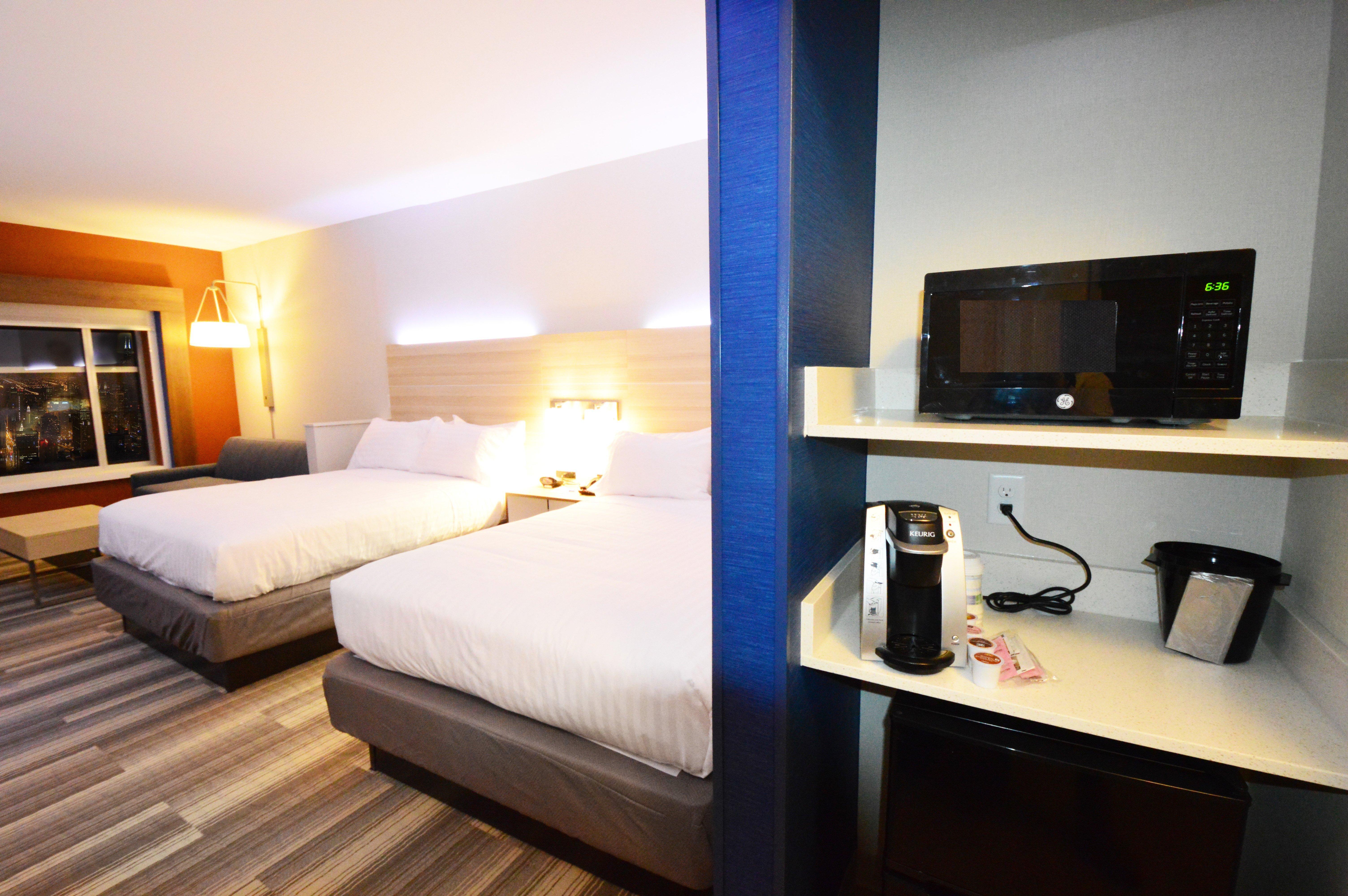 Holiday Inn Express & Suites Toledo West By Ihg Екстериор снимка