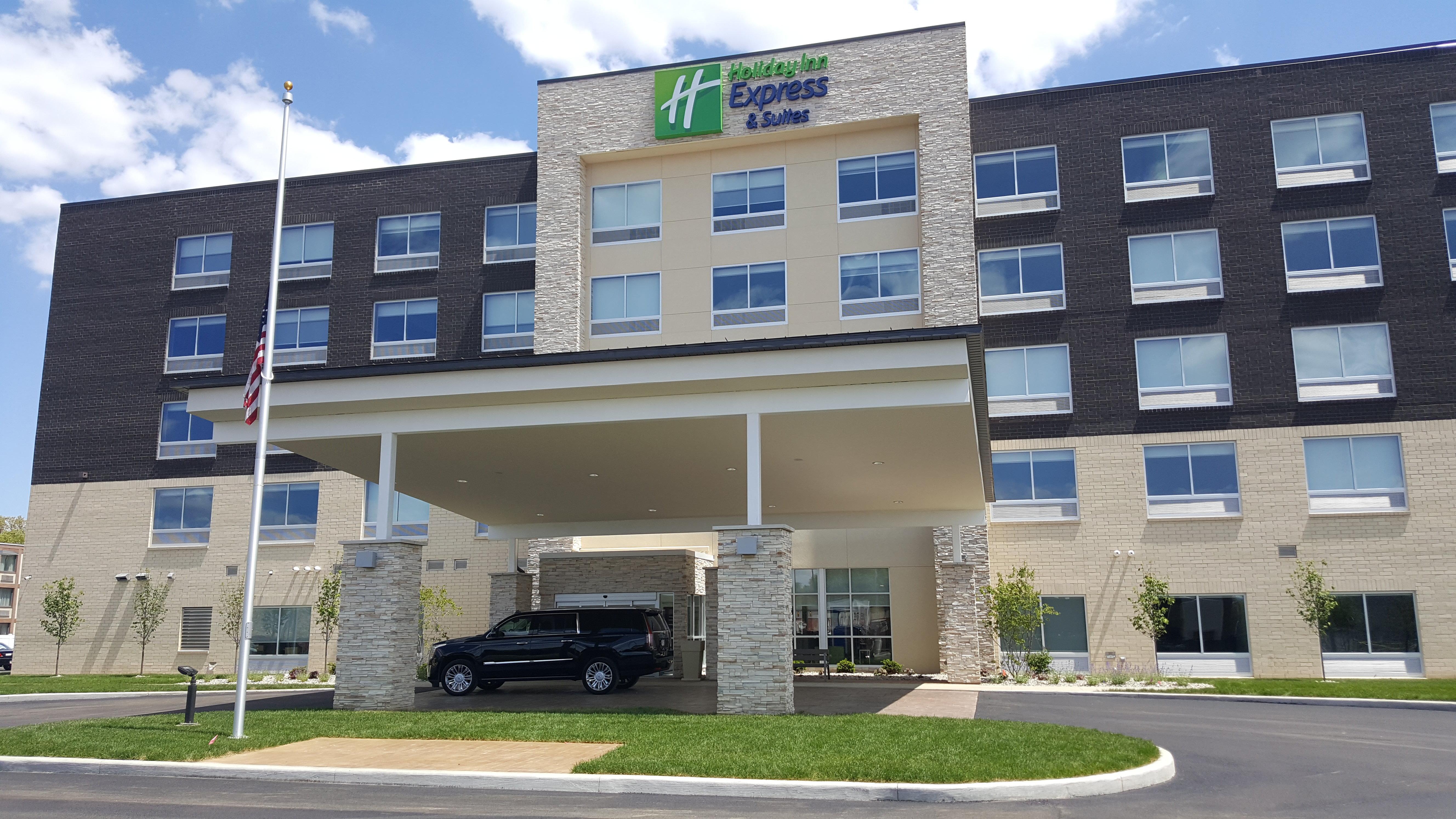 Holiday Inn Express & Suites Toledo West By Ihg Екстериор снимка