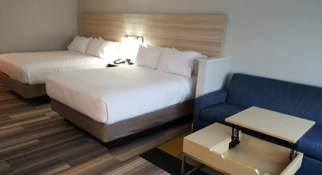 Holiday Inn Express & Suites Toledo West By Ihg Екстериор снимка